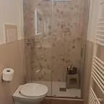 Feriehus A Casa Vostra-casa Indipendente Con Wifi E Terrazzo,2 Bagni,2 A Due Passi Dal Centro