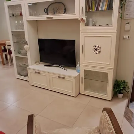 A Casa Vostra-casa Indipendente Con Wifi E Terrazzo,2 Bagni,2 A Due Passi Dal Centro * Каноса-ди-Пулья