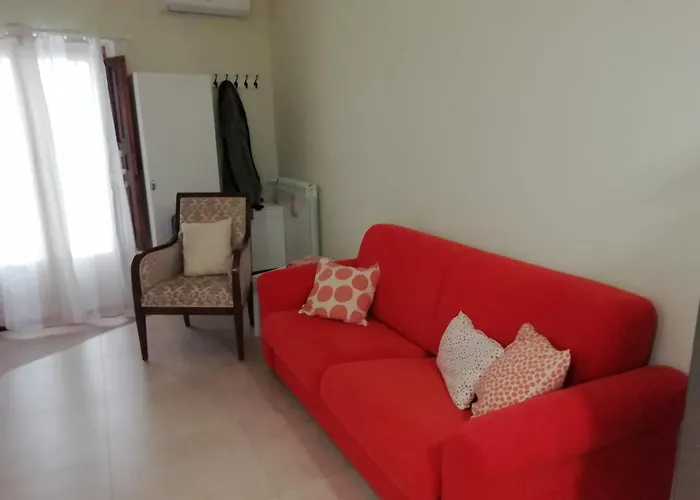 A Casa Vostra-casa Indipendente Con Wifi E Terrazzo,2 Bagni,2 A Due Passi Dal Centro