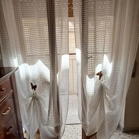 A Casa Vostra-casa Indipendente Con Wifi E Terrazzo,2 Bagni,2 A Due Passi Dal Centro * Canosa di Puglia