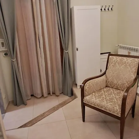 A Casa Vostra-casa Indipendente Con Wifi E Terrazzo,2 Bagni,2 A Due Passi Dal Centro