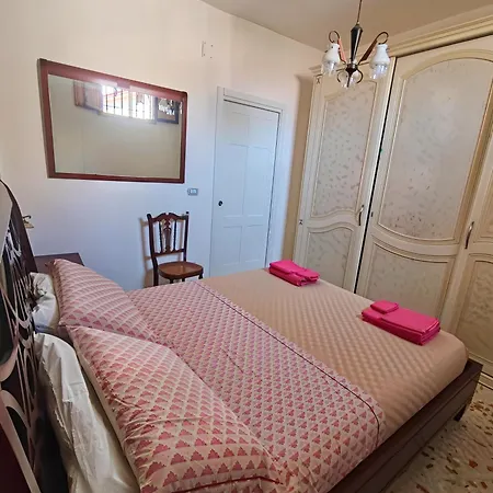 A Casa Vostra-casa Indipendente Con Wifi E Terrazzo,2 Bagni,2 A Due Passi Dal Centro * Canosa di Puglia