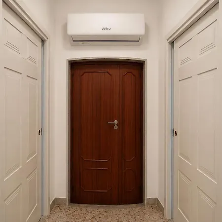 Casa vacanze A Casa Vostra-casa Indipendente Con Wifi E Terrazzo,2 Bagni,2 A Due Passi Dal Centro *